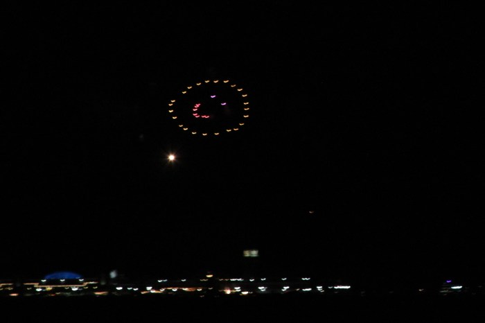 20120829_Navy_Pier_smiley_fireworks_cropped